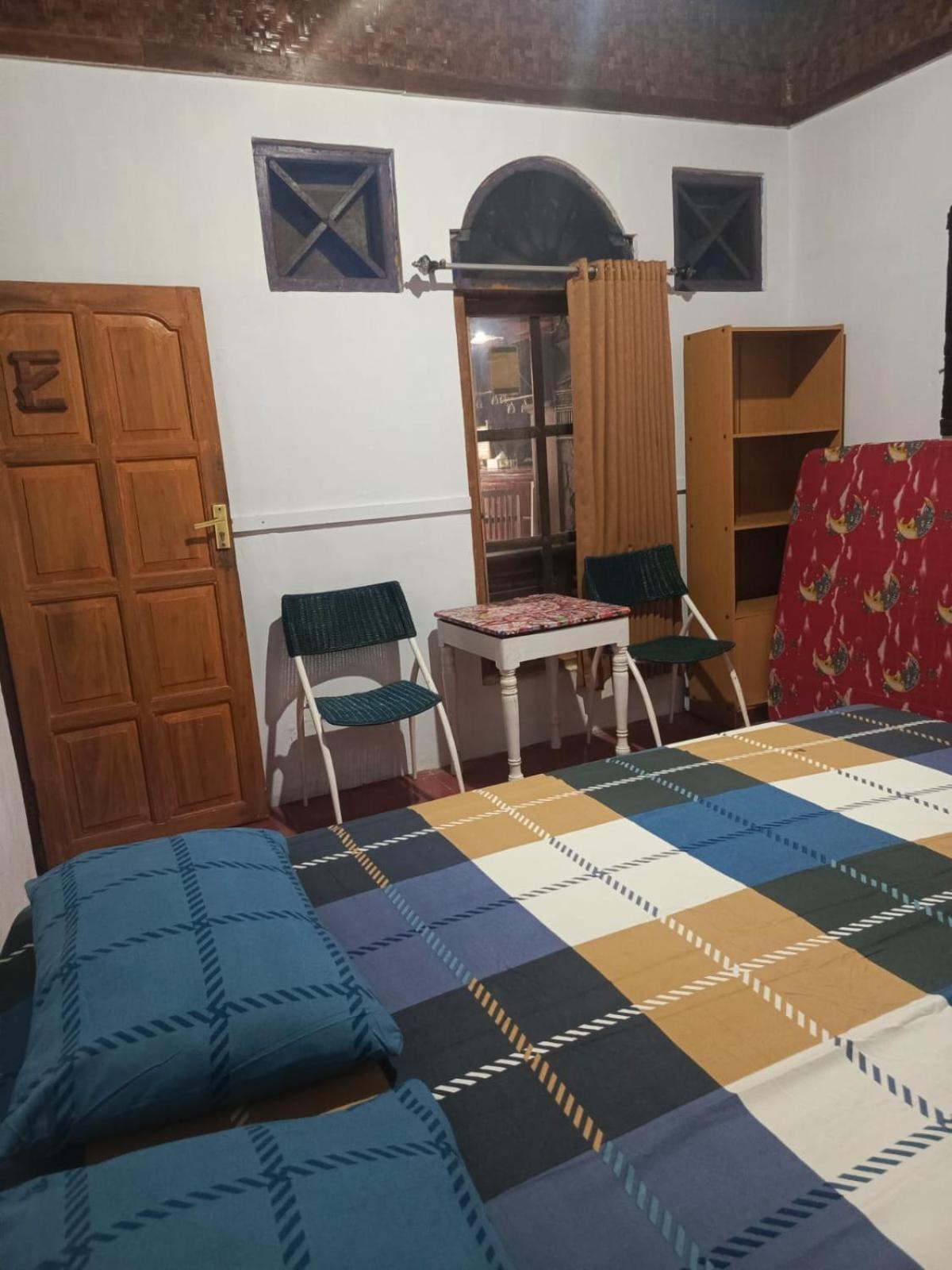 Mini Tiga Wisma tamu