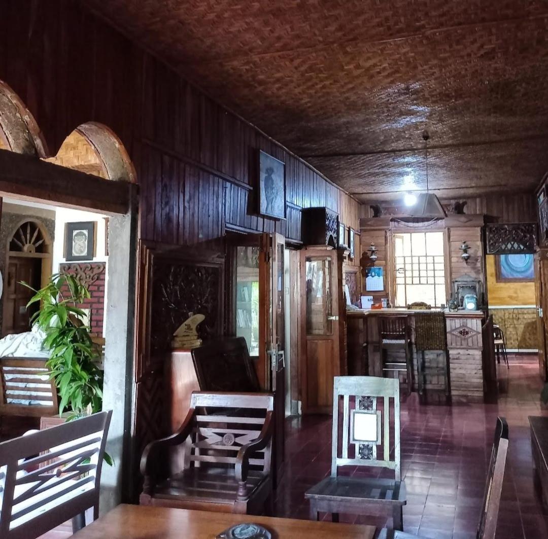 Mini Tiga Wisma tamu