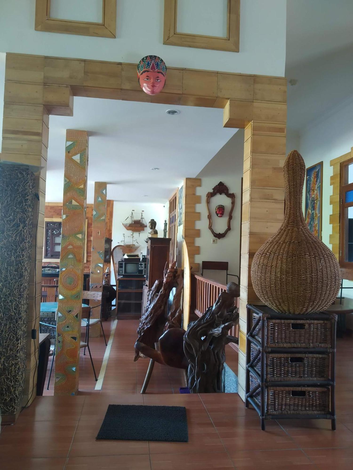 Wisma tamu Mini Tiga